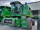 2004 John Deere 9750 Combine