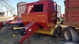 New Holland 648 Round Baler