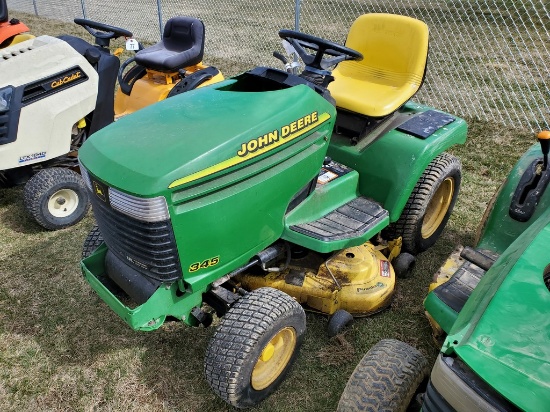 John Deere 345 Riding Tractor 'AS-IS'
