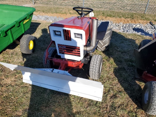Dynamark 1136 Riding Tractor