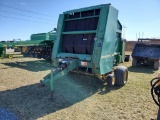 John Deere 535 Round Baler