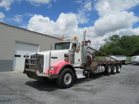 2007 Kenworth T800W Triaxle winch truck
