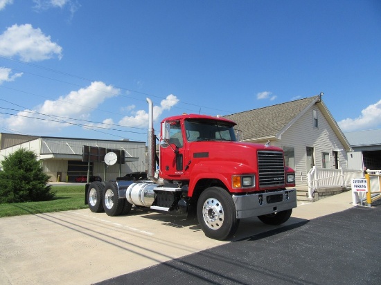 2012 Mack CHU613 Daycab Tractor
