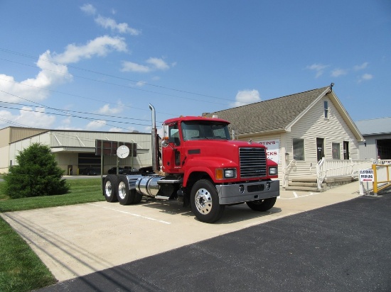 2012 Mack CHU613 Daycab Tractor
