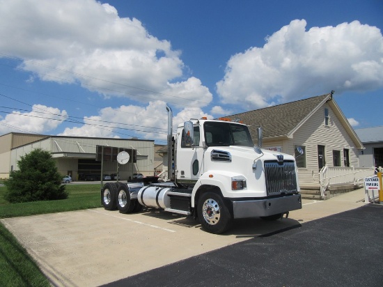 2016 Western Star 4700 Daycab Tractor