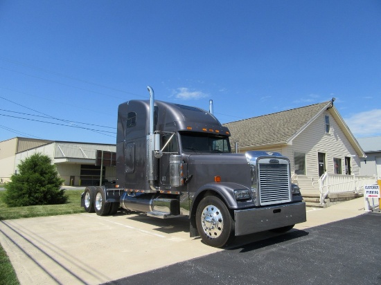 1997 Freightliner Classic Sleeper tractor