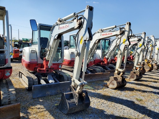 Takeuchi TB235-2 Mini Excavator 'Runs & Operates'