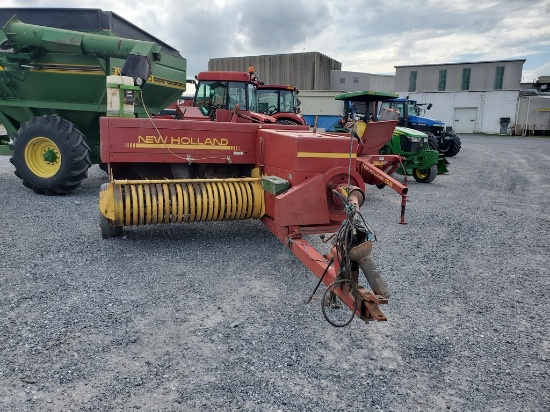 New Holland 570 Small Square Baler