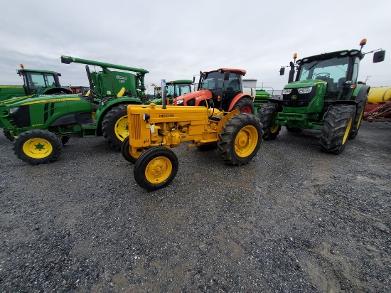 John Deere 40U Antique Tractor 'Runs & Operates'