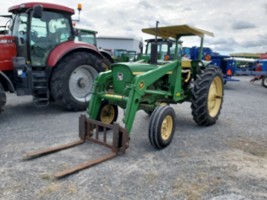 John Deere 2630 Loader Tractor 'Runs & Operates'