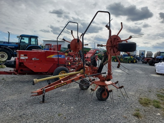 Pequea TT4000 Tedder