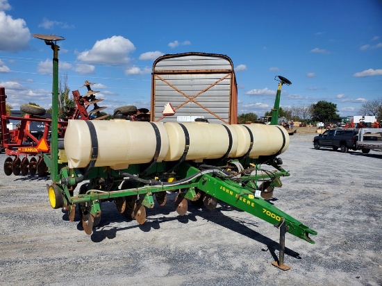 John Deere 7000 Corn Planter 'Monitor in the Office'