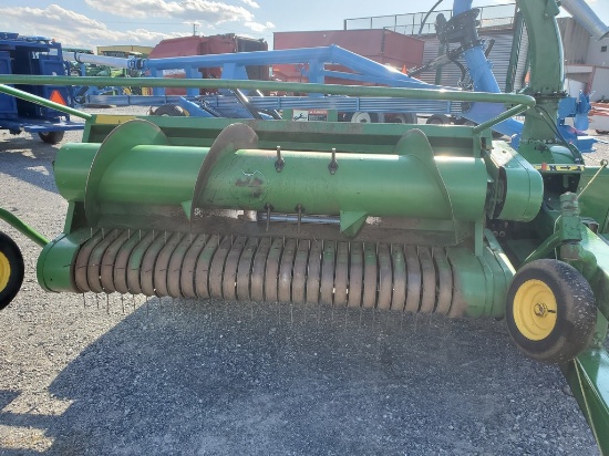 John Deere  Hay Pickup