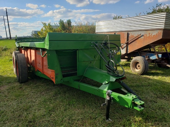 New Idea 245 Manure Spreader