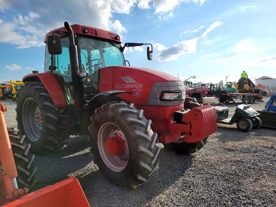 McCormick MC135 Cab Tractor 'Ride & Drive'