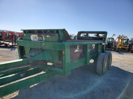 2016 Pikrite HR400 Manure Spreader