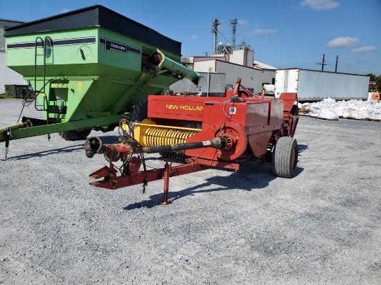 New Holland 575 Small Square Baler