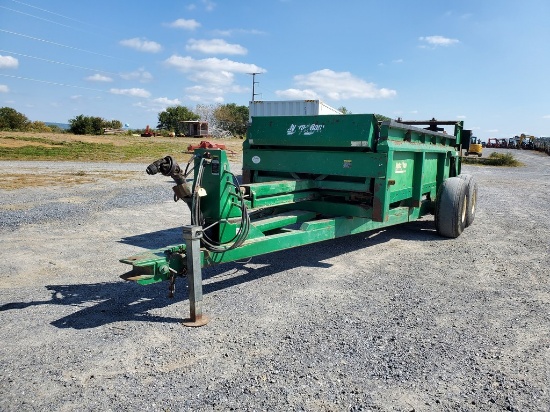 HydraRam 790VB Manure Spreader
