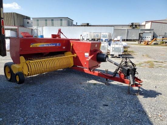 2013 New Holland BC5070 Small Square Baler