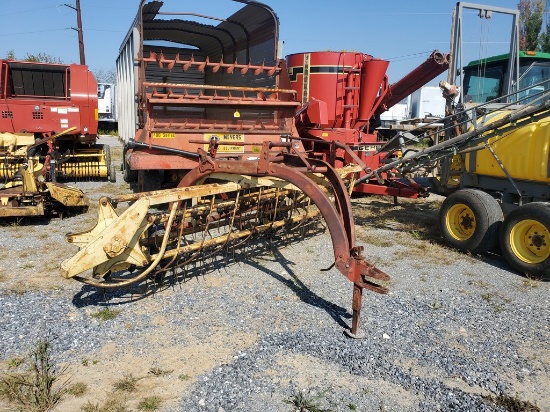 New Holland 259 Rake
