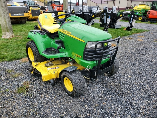 John Deere X475 Riding Tractor