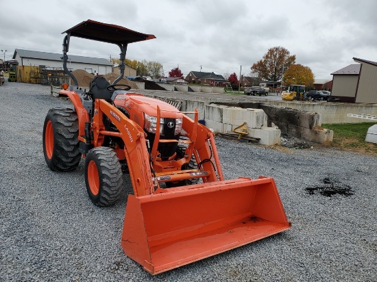 Kubota L3560 Compact Loader Tractor