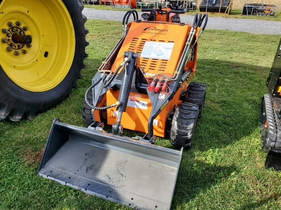 Land Hero  Mini Wheeled Skid Steer 'NEW'