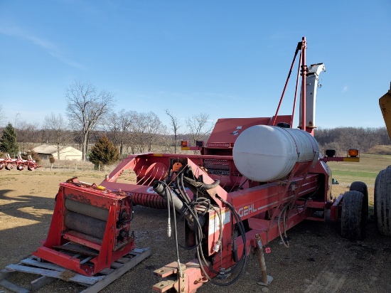 Gehl 1285 Forage Harvester