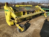 2005 John Deere 640B Grass Head