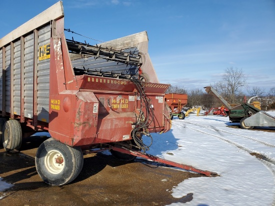 H&S HD Twin Auger Forage Wagon