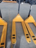 Uline H1043 Pallet Jack