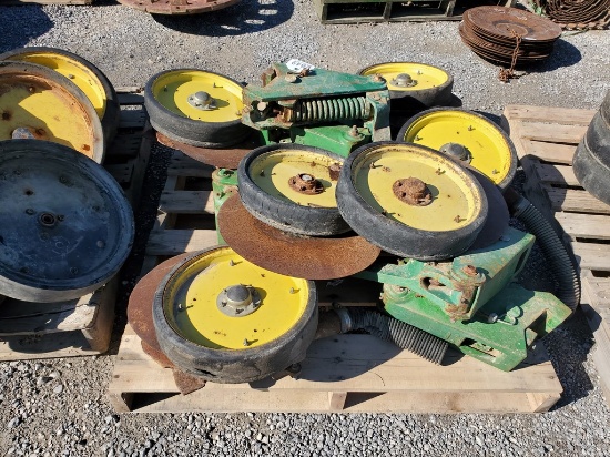 John Deere  Fertilizer Openers