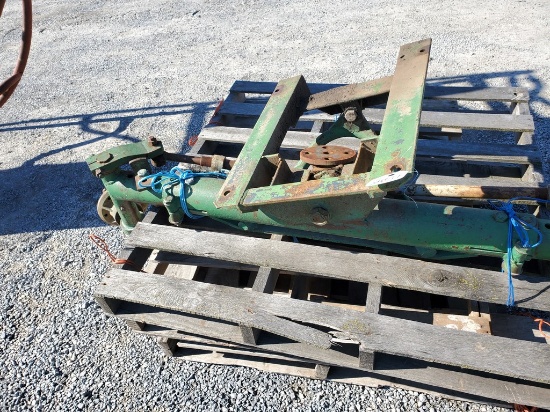 John Deere  Axle