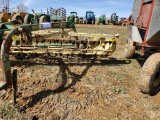 John Deere 660 Rake
