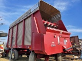 Miller Pro 5200 Forage Wagon