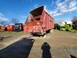 New Holland 818 Forage Wagon