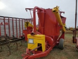 New Holland 358 Grinder Mixer