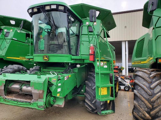 2005 John Deere 9560STS Combine 'Ride & Drive'