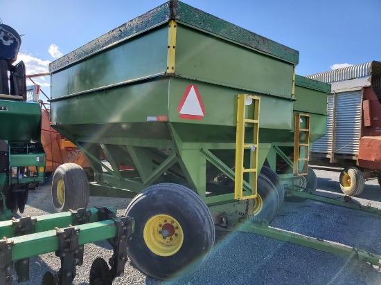 J&M 350 Gravity Bin Wagon