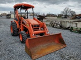 Kubota M59 Tractor Loader Backhoe 'Ride & Drive'