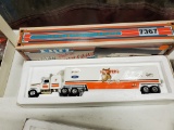 Ertl Sports Collectibles of the 90's  Toy Truck with Van Trailer