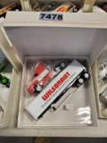 Winross  Truck with Van Trailer