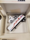 Winross  Truck with Van Trailer
