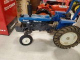 Toy Tractor New Holland 3930