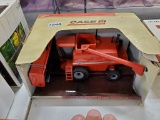 Ertl Case IH 2188 Combine
