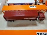 Winross  Truck with Van Trailer