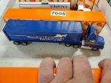 Winross  Truck with Van Trailer