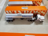 Winross  Truck with Tank Trailer