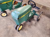 Pedal Tractor John Deere Narrow Front