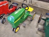 Pedal Tractor John Deere Narrow Front